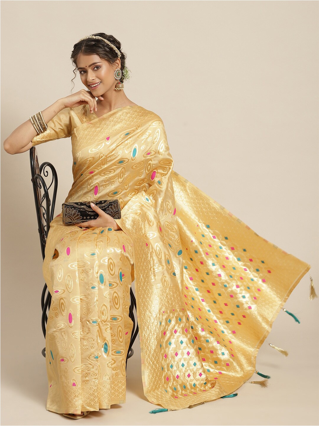 

Mitera Beige Woven Design Zari Art Silk Kanjeevaram Saree