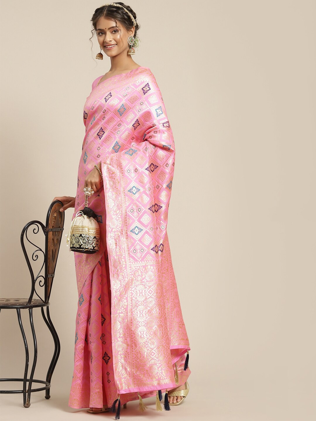 

Mitera Pink & Gold-Toned Woven Design Zari Art Silk Kanjeevaram Saree