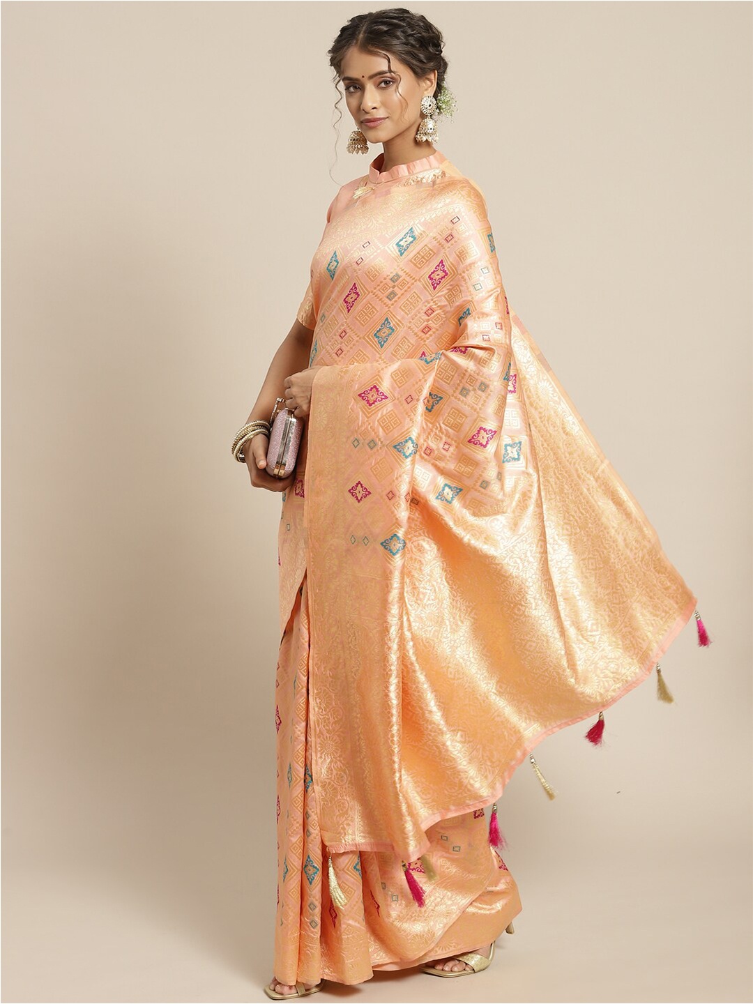 

Mitera Peach-Coloured & Pink Woven Design Zari Art Silk Kanjeevaram Saree