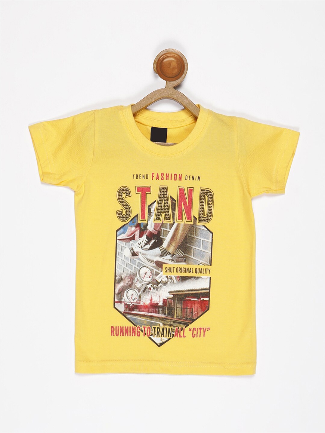 

V2 Value & Variety Boys Yellow Printed Applique T-shirt