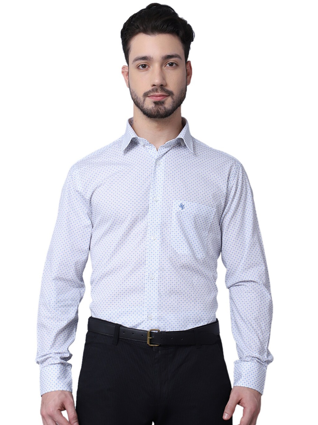 

Cantabil Men White Printed Casual Shirt