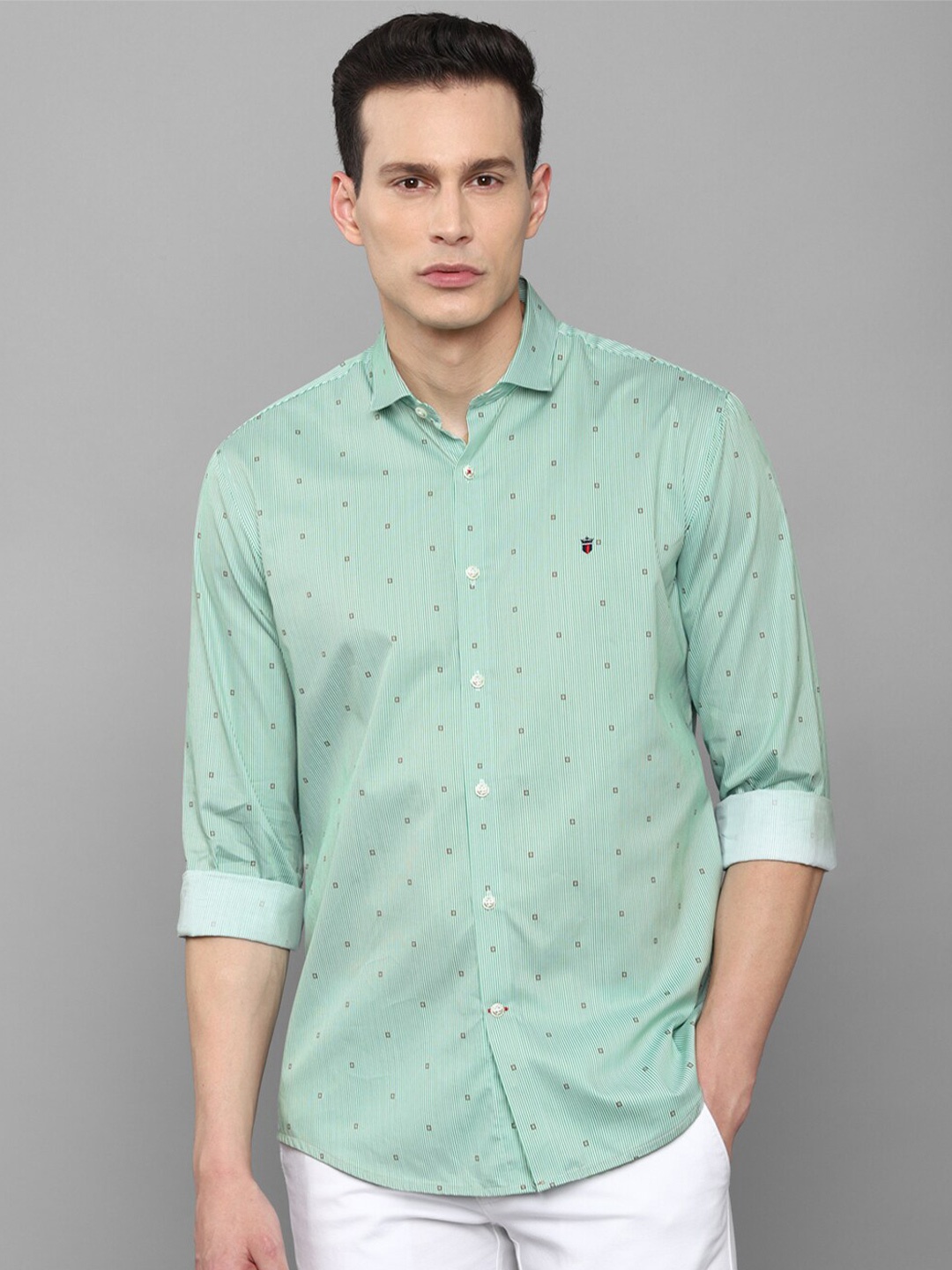 

Louis Philippe Sport Men Green Slim Fit Printed Casual Shirt