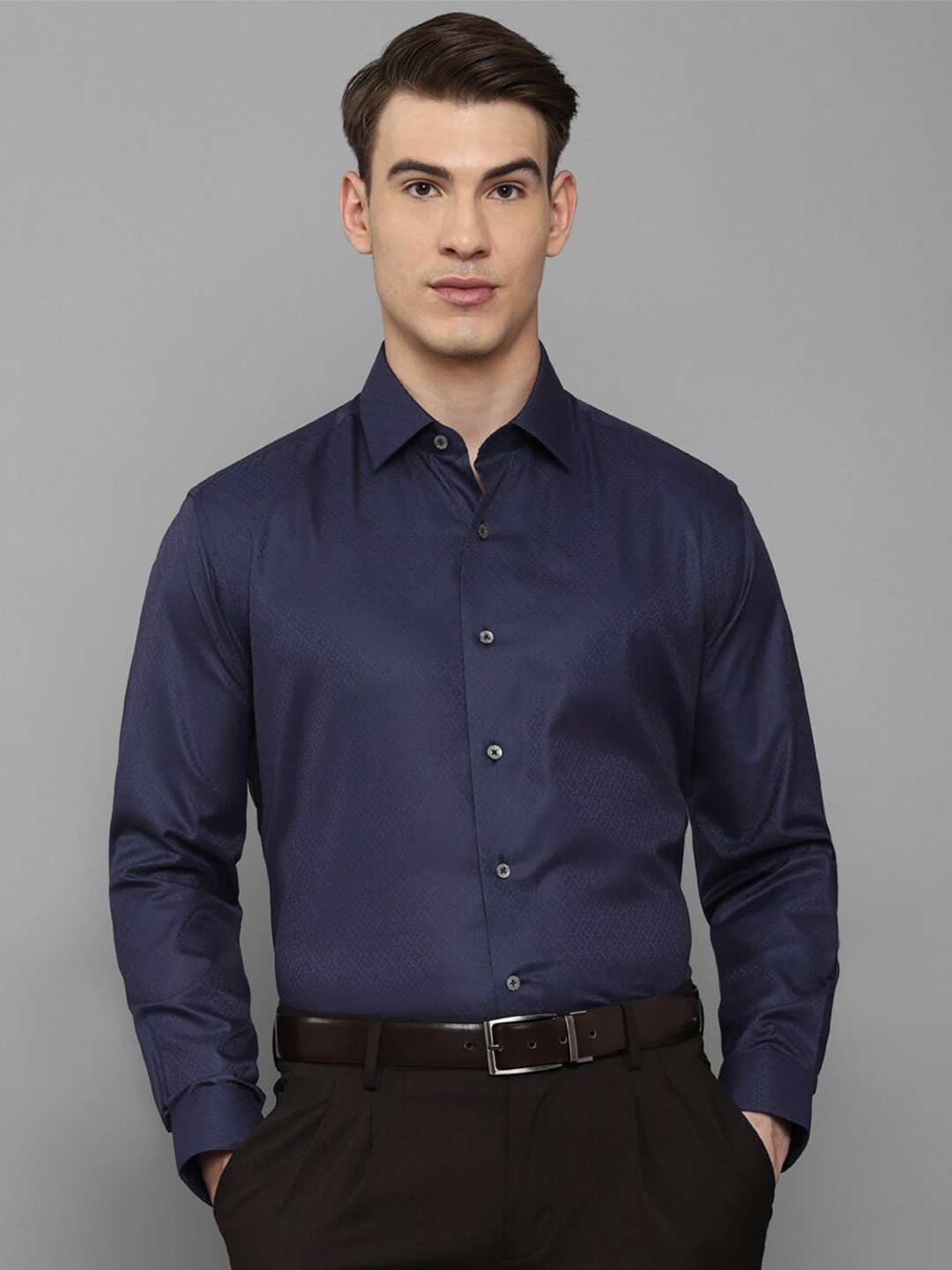 

Luxure by Louis Philippe Men Regular Fit Navy Blue Formal Shirt