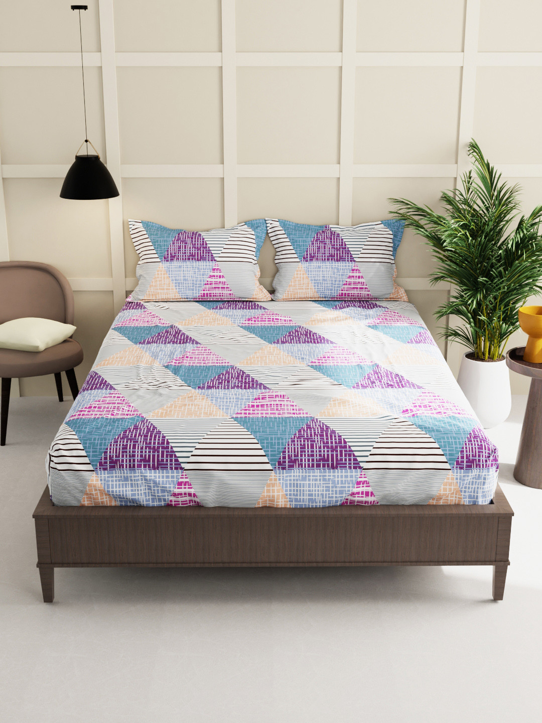 

BIANCA Blue & Pink Geometric 160 TC King Bedsheet with 2 Pillow Covers GSM 110
