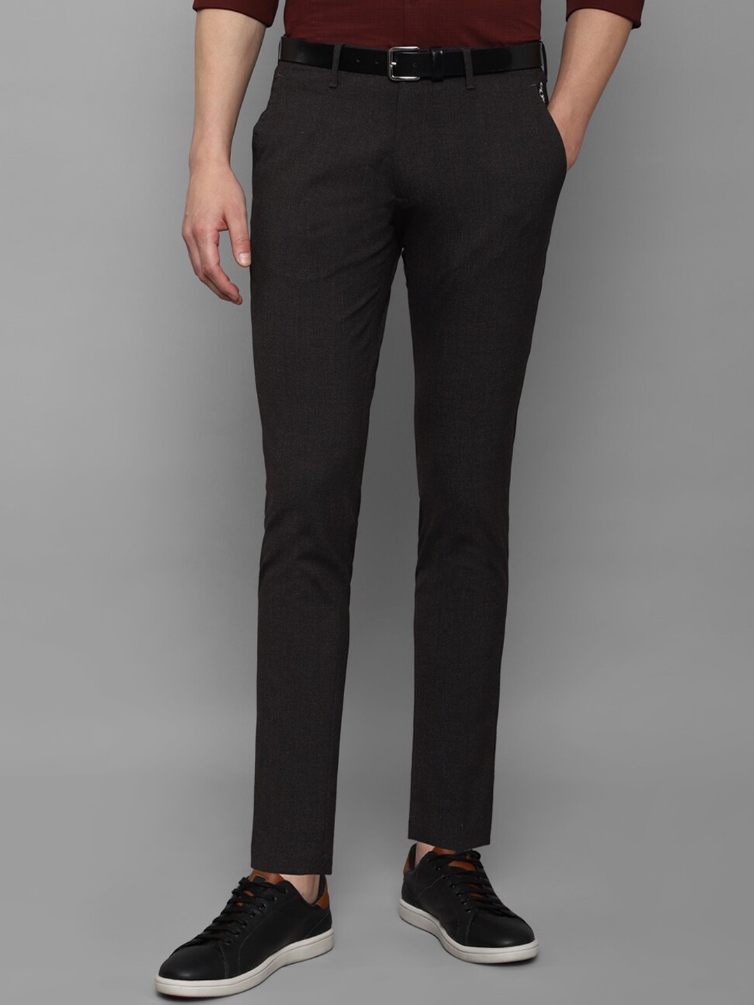 

Louis Philippe Sport Men Black Slim Fit Trousers