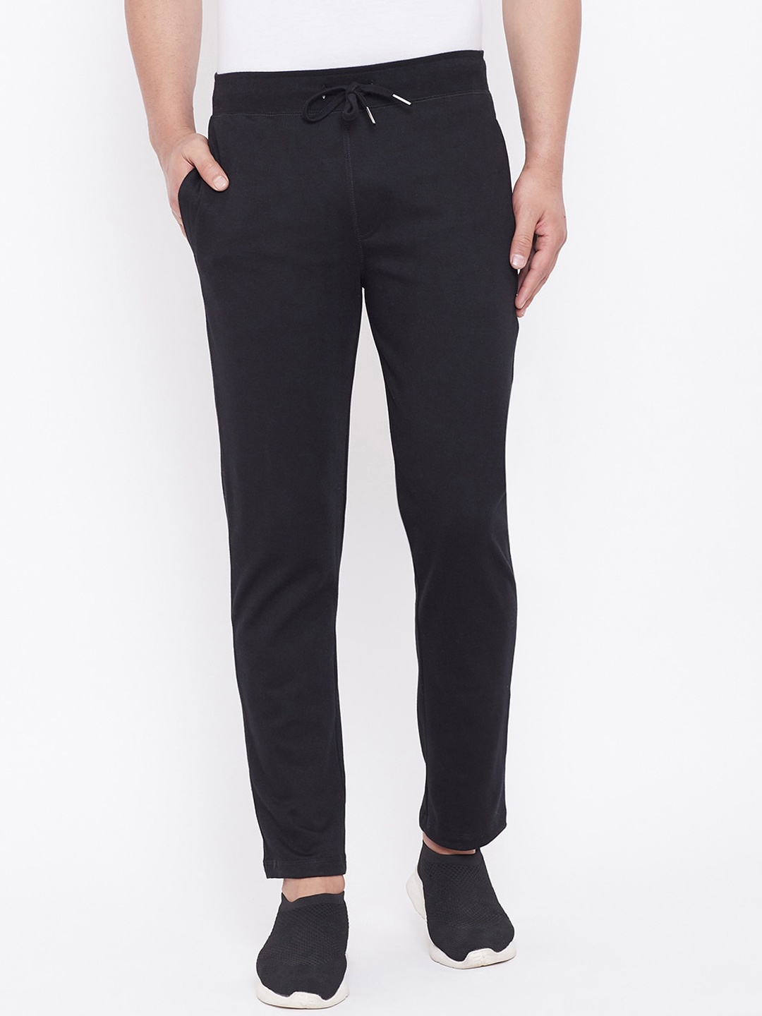 

HARBOR N BAY Men Black Solid Track Pants
