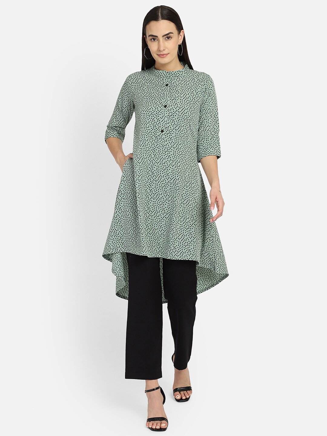 

Fashfun Women Green & Black Floral Printed A-Line Kurta