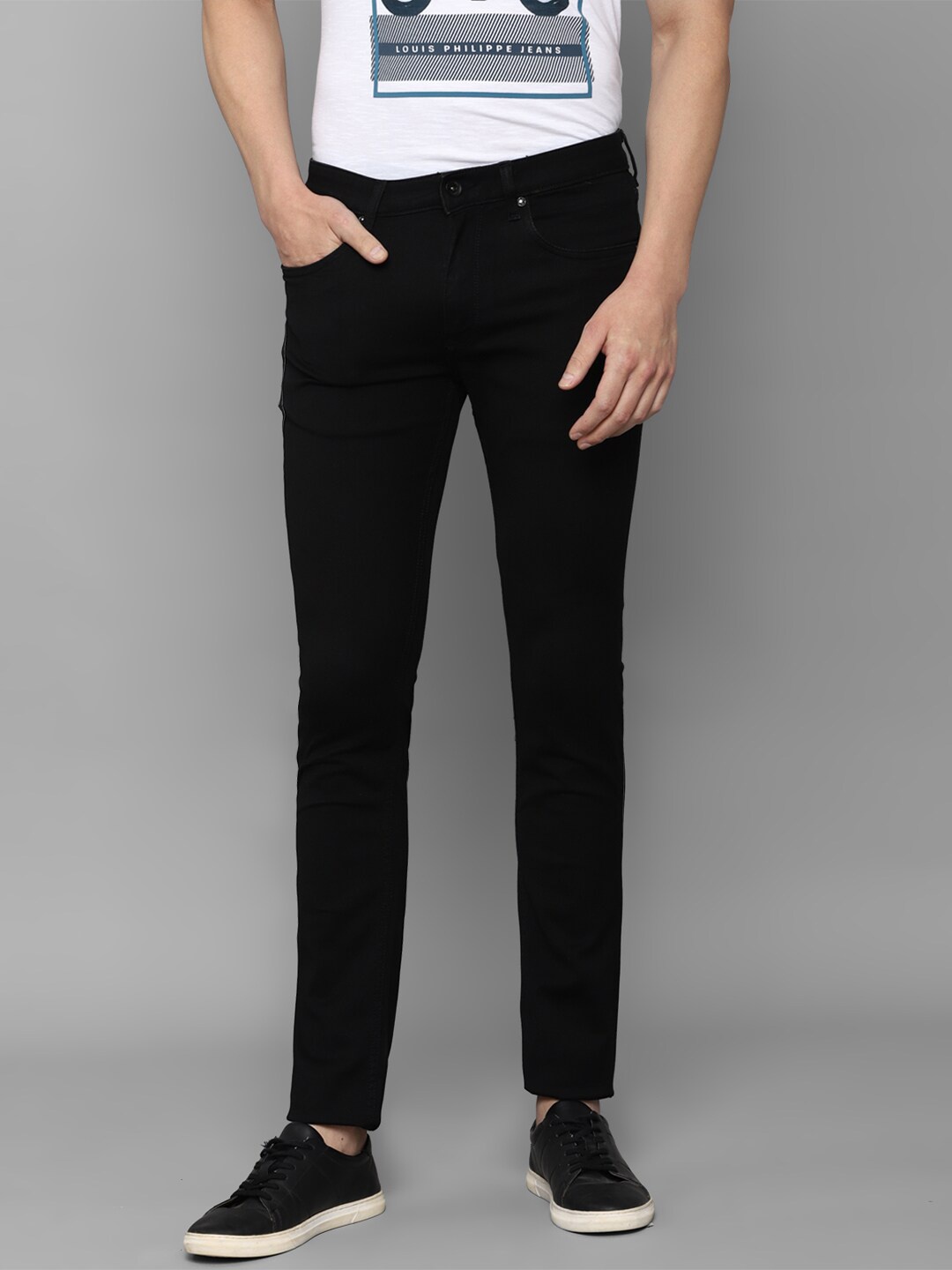 

Louis Philippe Jeans Men Black Slim Fit Jeans