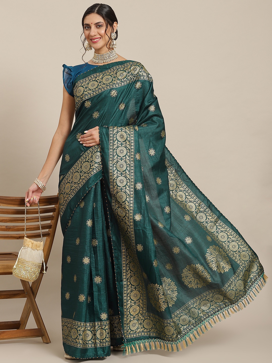 

Mitera Green & Gold Ethnic Motifs Print Celebrity Saree