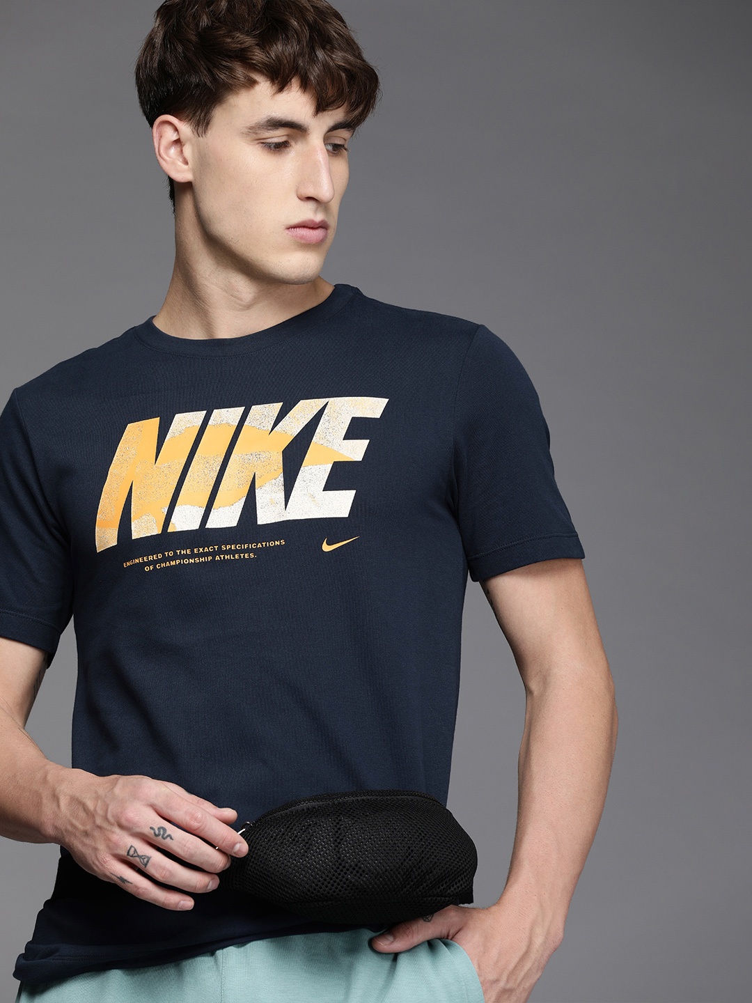 

Nike Men Navy Blue Brand Logo Printed SSNL GFX FS Dri-FIT T-shirt