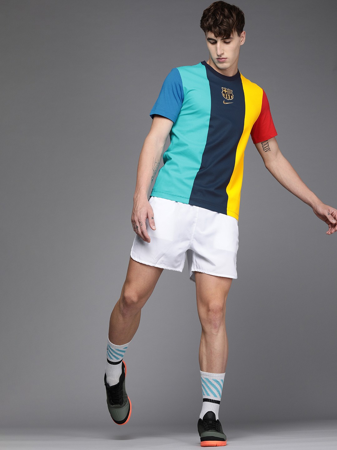 

Nike Men Blue & Yellow Colourblocked Pure Cotton VOICE Football T-shirt