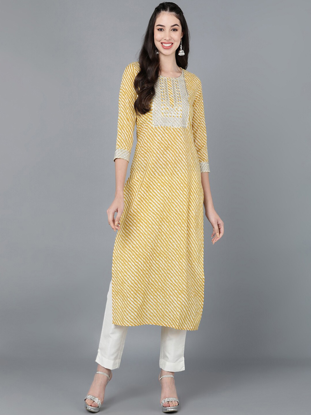 

kipek Women's Yellow Geometric Printed Flared Sleeves Thread Work Kurta