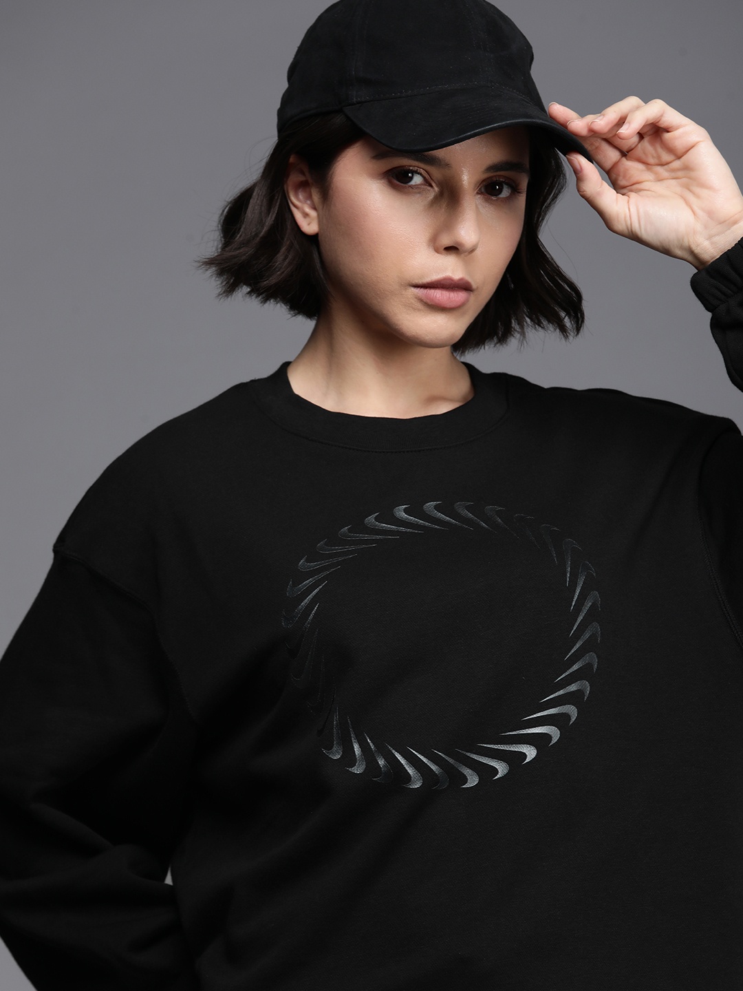 

Nike Women Black Graphic Print Regular Top Top