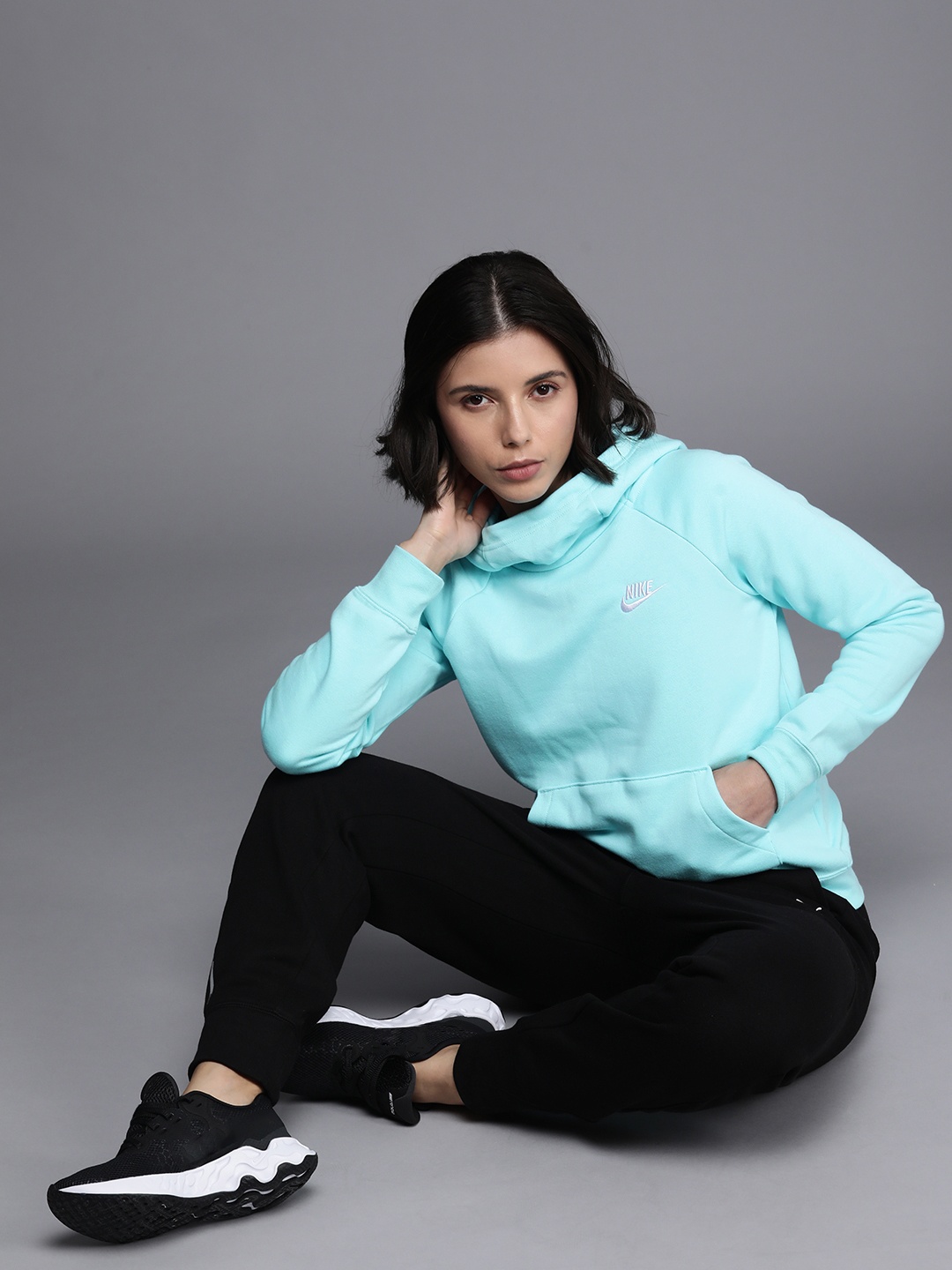 

Nike Women Blue NSW ESSNTL FLC FNL Hooded Sweatshirt