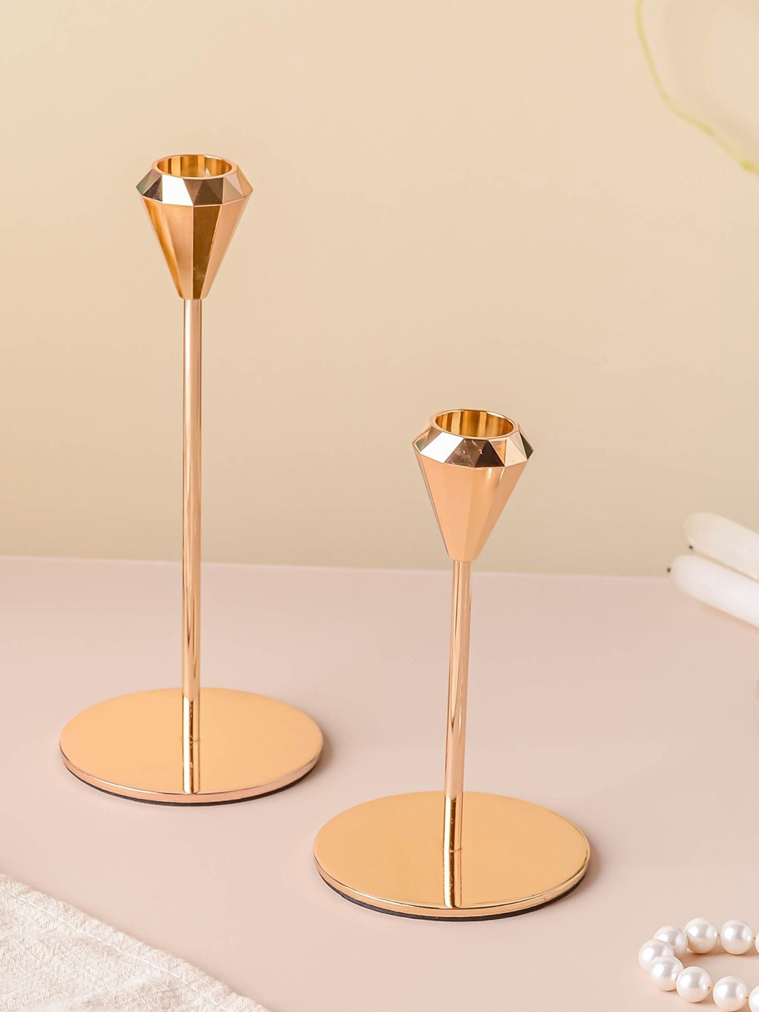 

Nestasia Set Of 2 Gold Modern Candle Holder