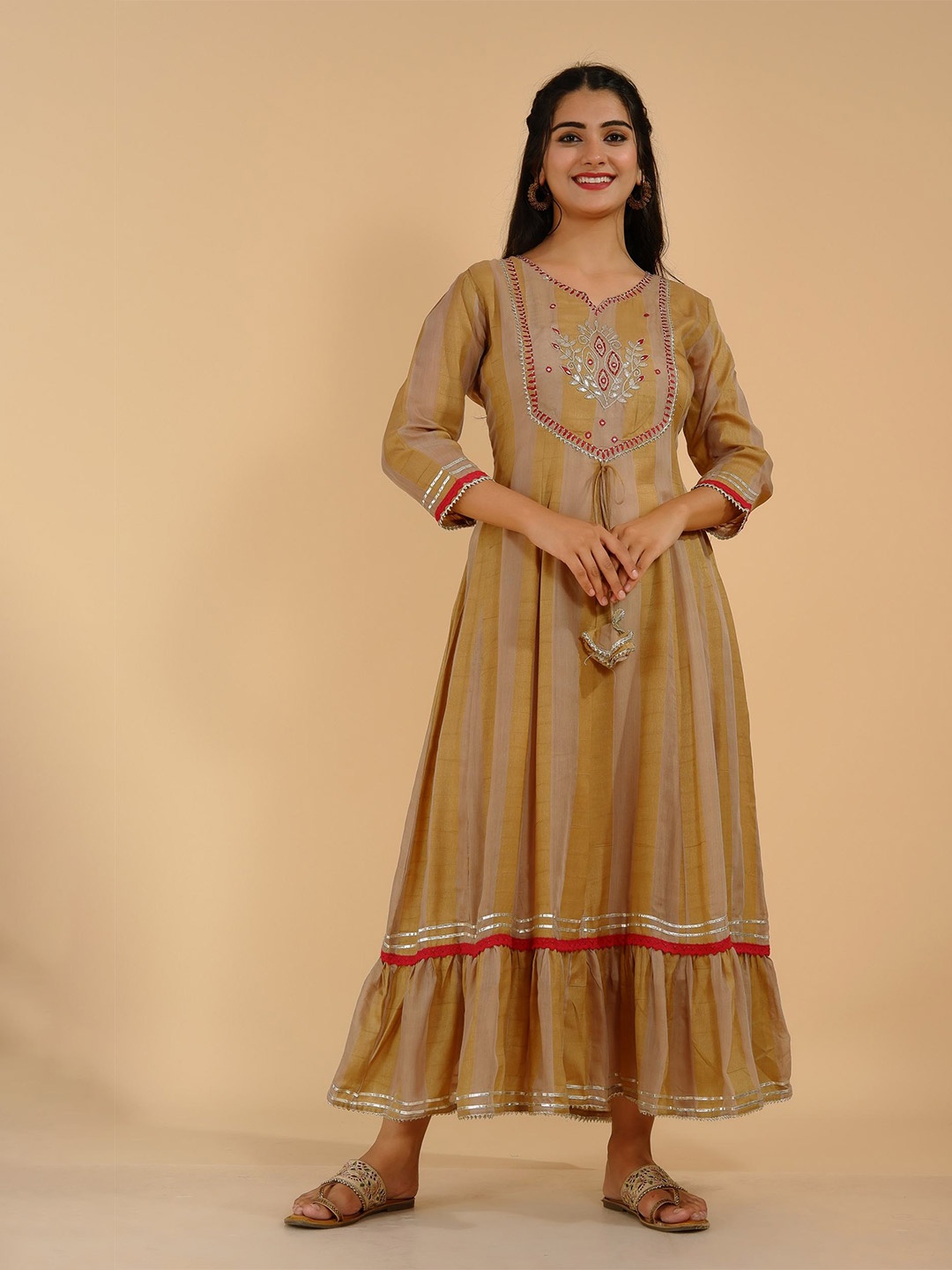 

Tetalee Women Olive Green & Beige Gotta Patti Embroidered Chanderi Silk Anarkali Kurta