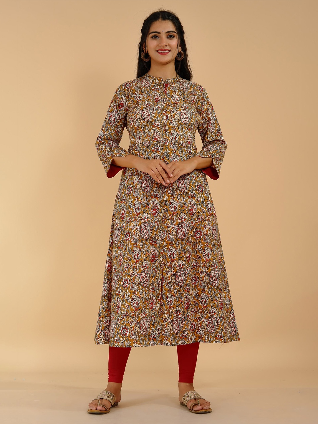 

Tetalee Women Beige & Red Ethnic Motifs Printed Kurta