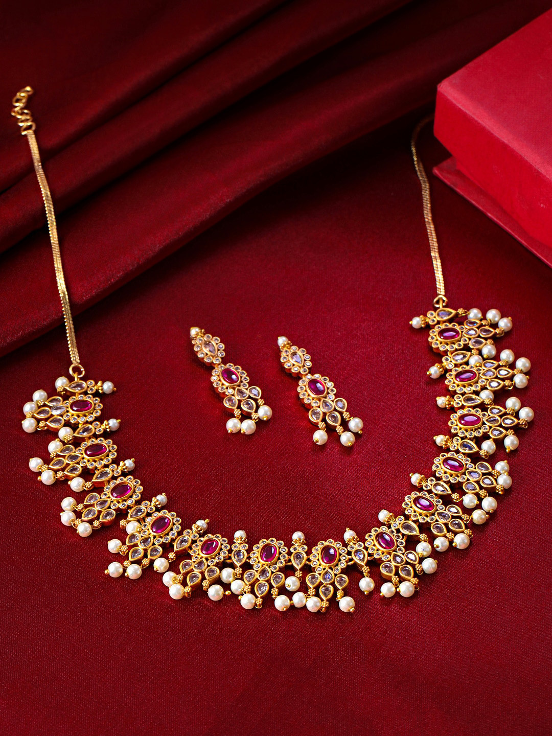 

Yellow Chimes Women Gold-Plated Gold-Toned AD Studded & Beaded Jewellery Set