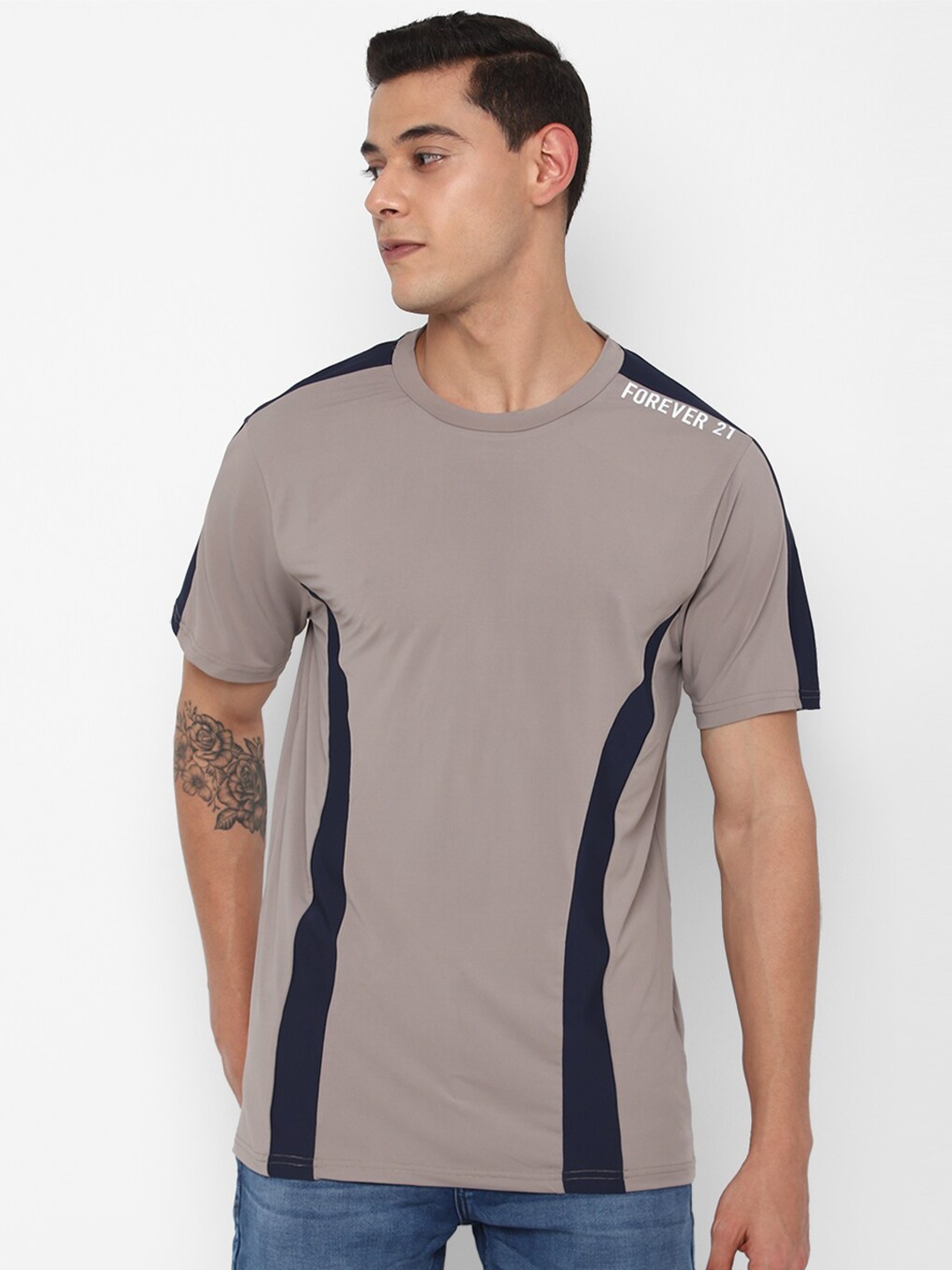 

FOREVER 21 Men Grey Cotton T-shirt