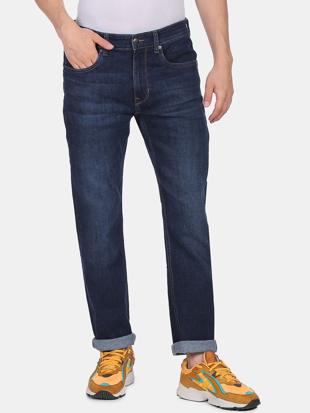 

U S Polo Assn Denim Co Men Blue Straight Fit Low Distress Light Fade Jeans