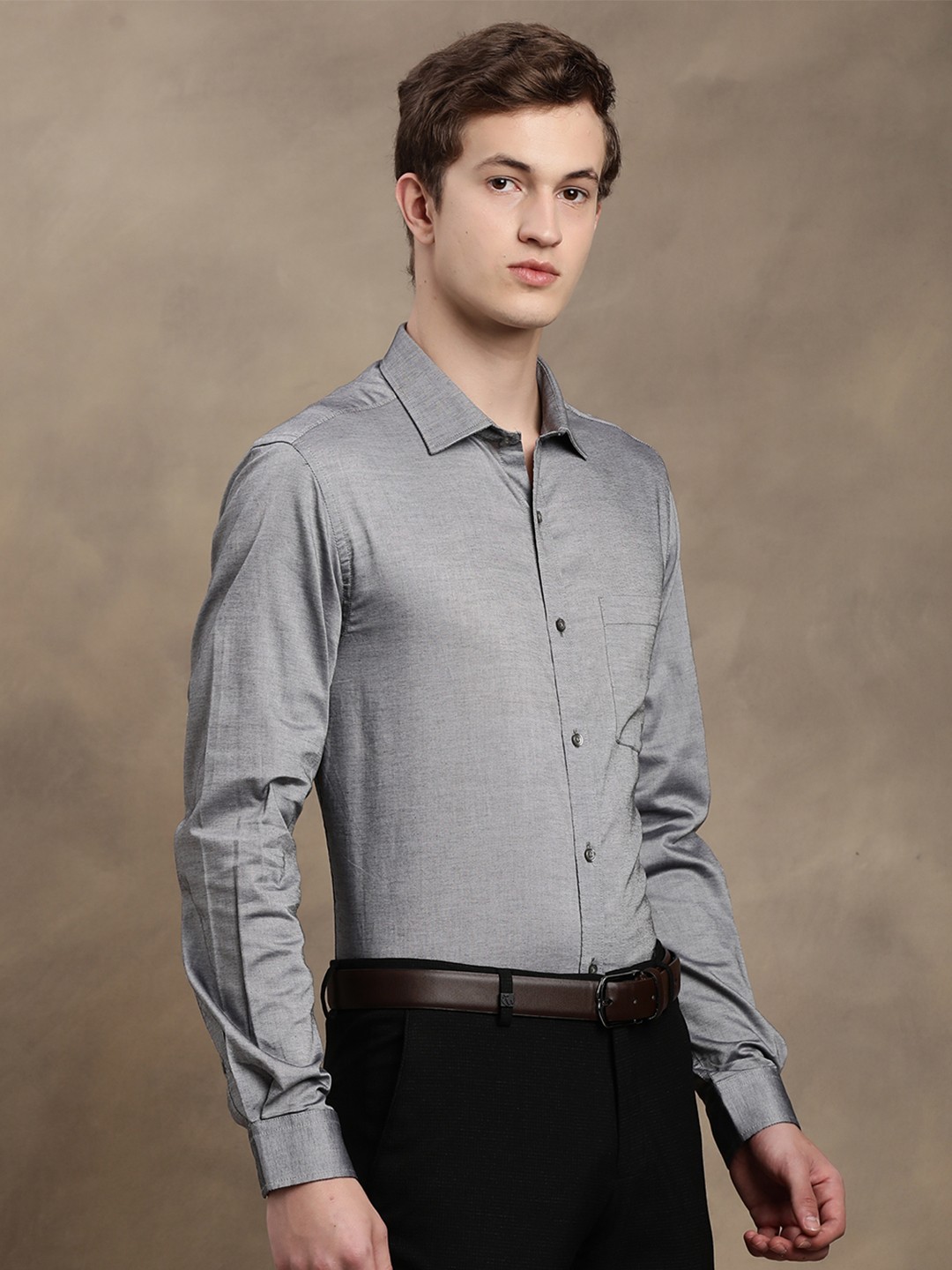 

Turtle Men Grey Slim Fit Formal Shirt