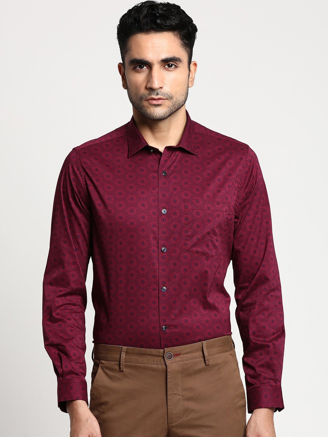 

Turtle Men Maroon Slim Fit Floral Printed Casual Shirt