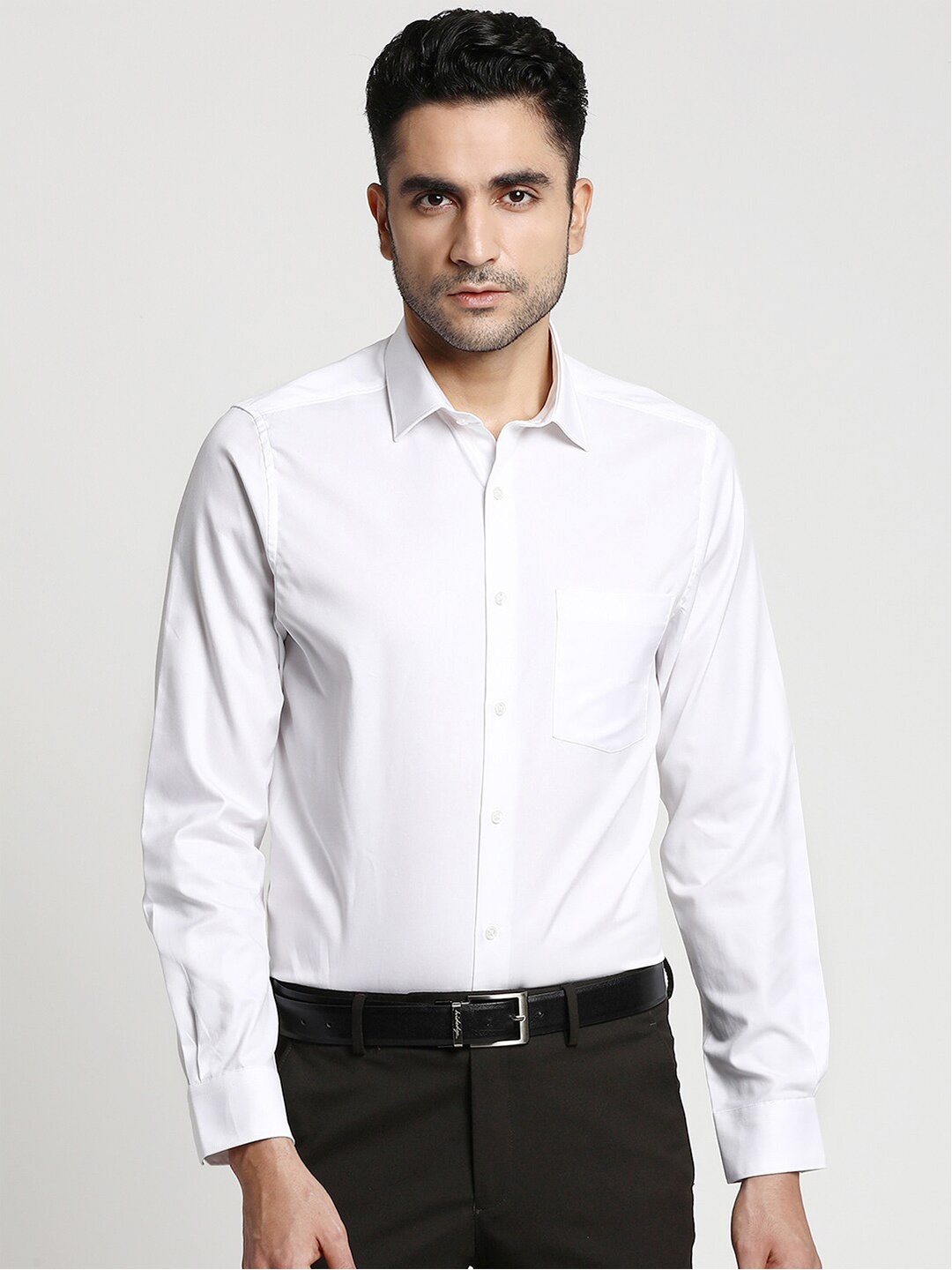 

Turtle Men White Slim Fit Cotton Formal Shirt