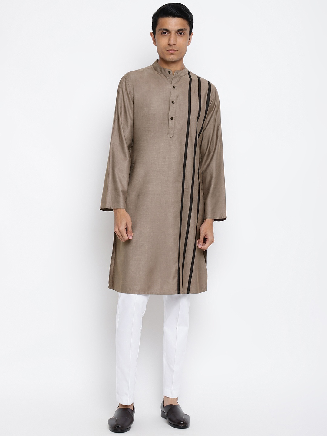 

Fabindia Men Taupe & Black Striped Slim Fit Kurta