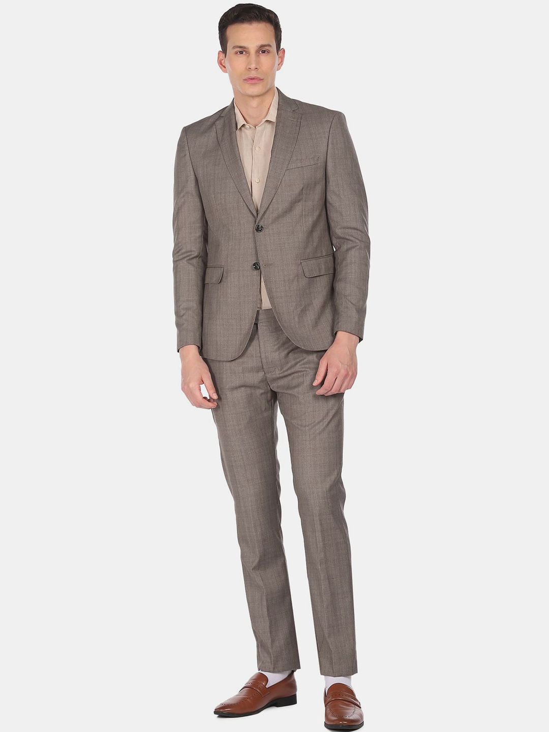 

Arrow Men's Brown Solid 2-Peice Suits