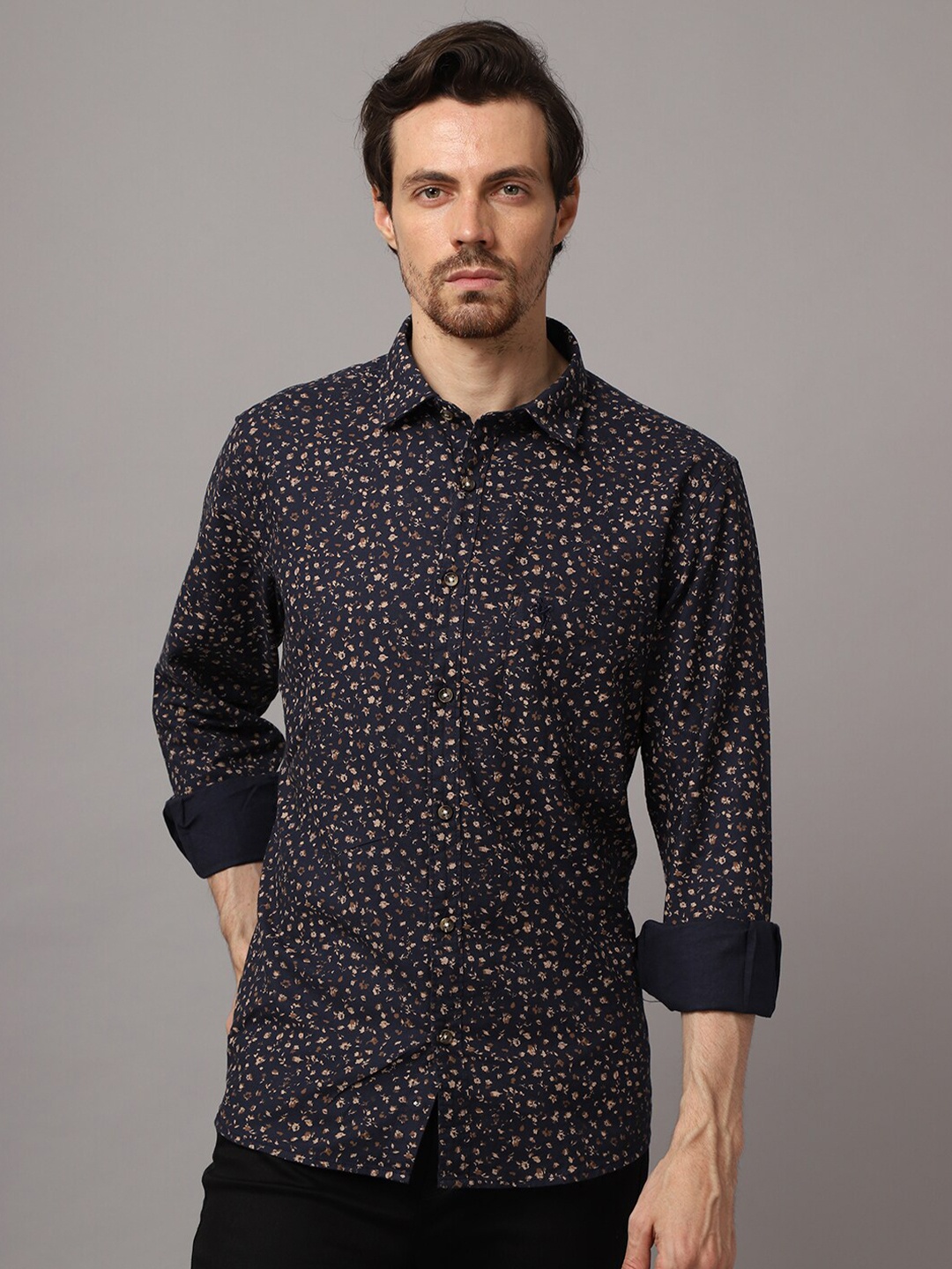 

Cantabil Men Navy Blue Floral Printed Casual Shirt