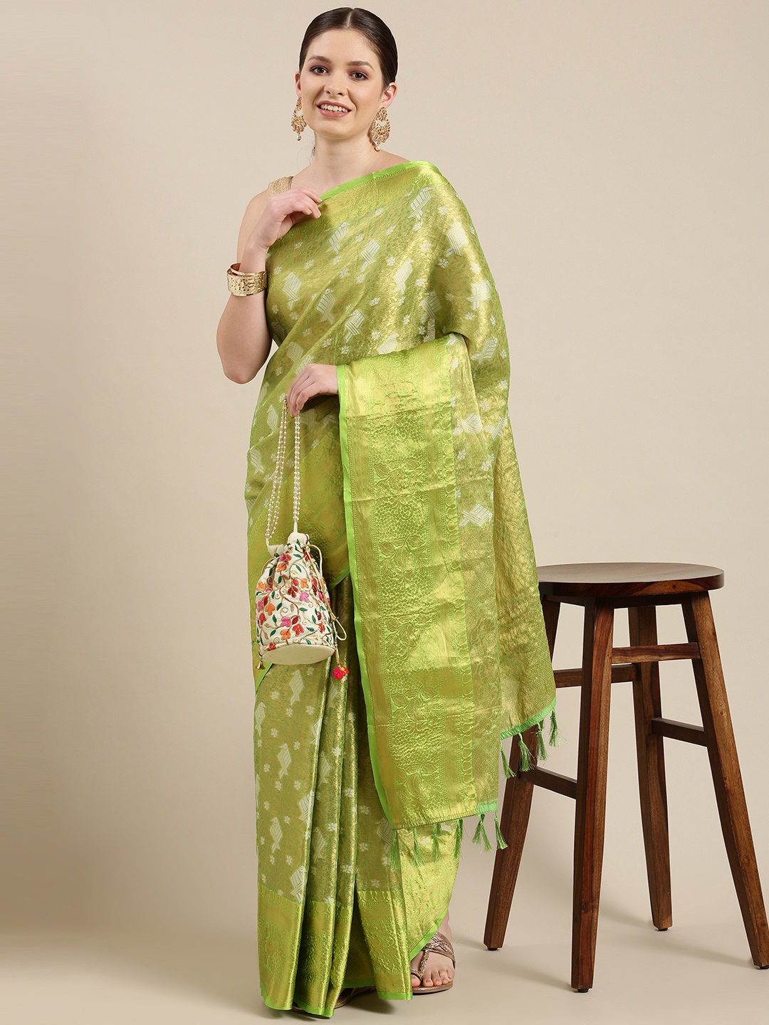

Lookslady Green Woven Design Zari Art Silk Kanjeevaram Saree