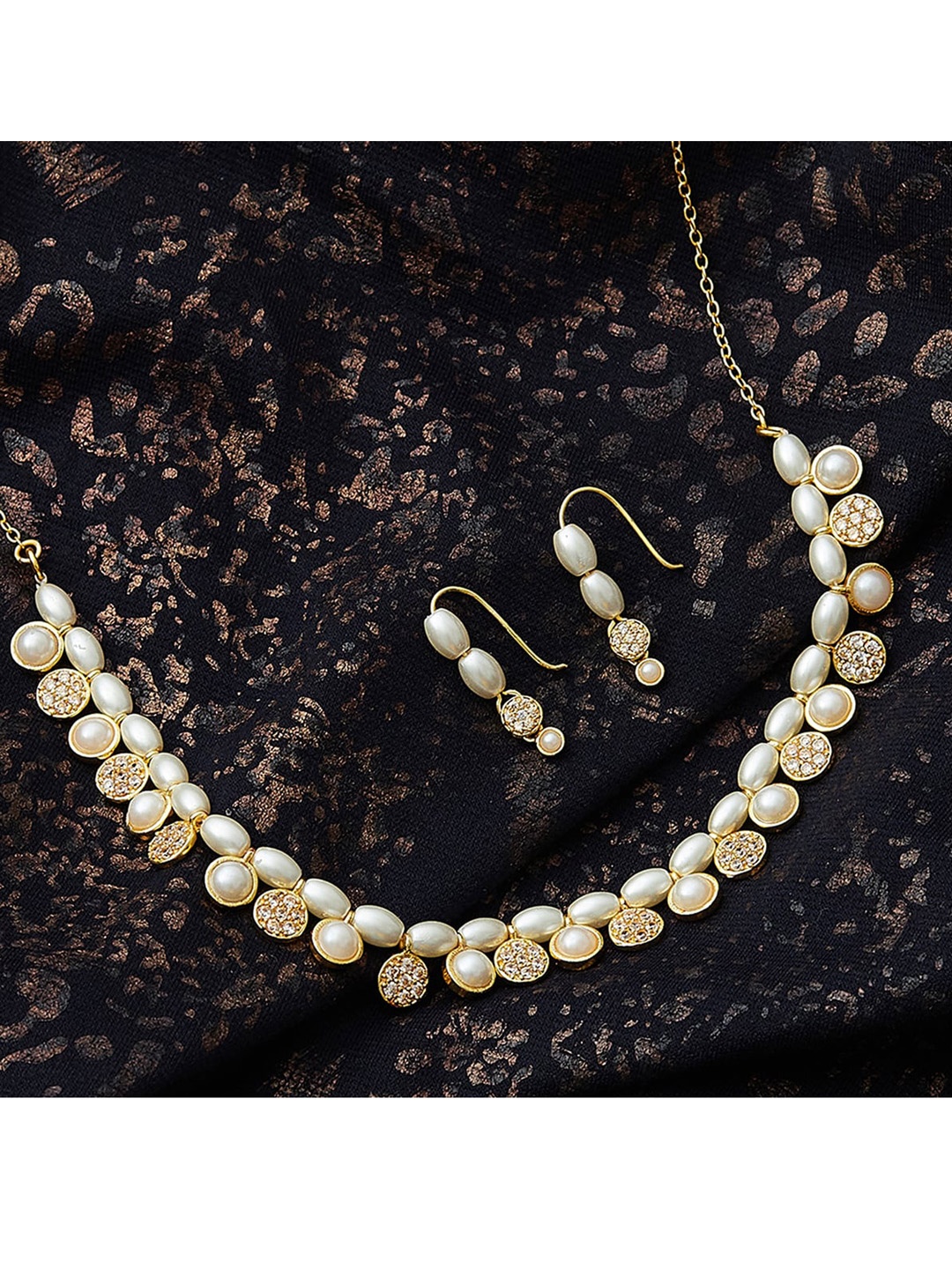 

Voylla Gold-Plated White Pearl -Studded & Beaded Jewellery Set