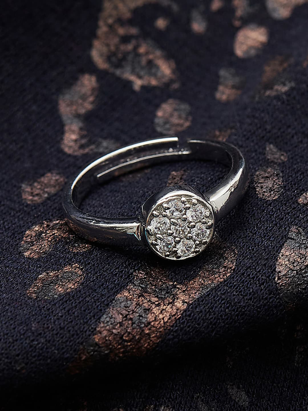 

Voylla Rhodium-Plated White Stone Studded Finger Ring, Silver