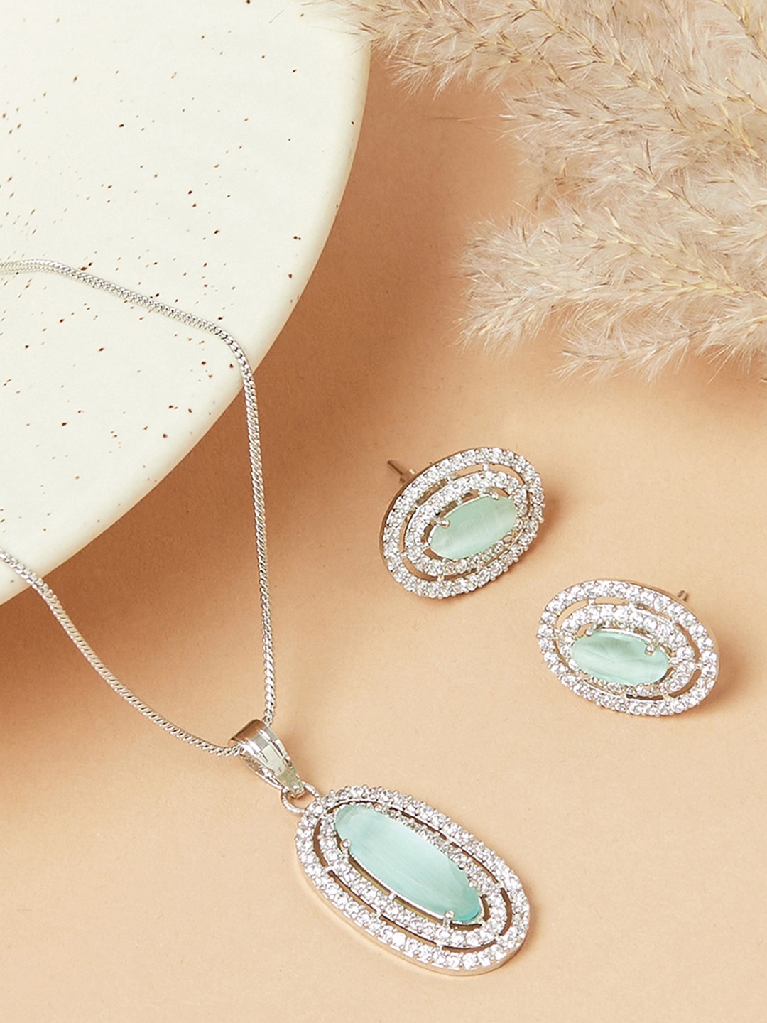 

Voylla Green & Silver-Toned Rhodium-Plated Pendant With Earrings