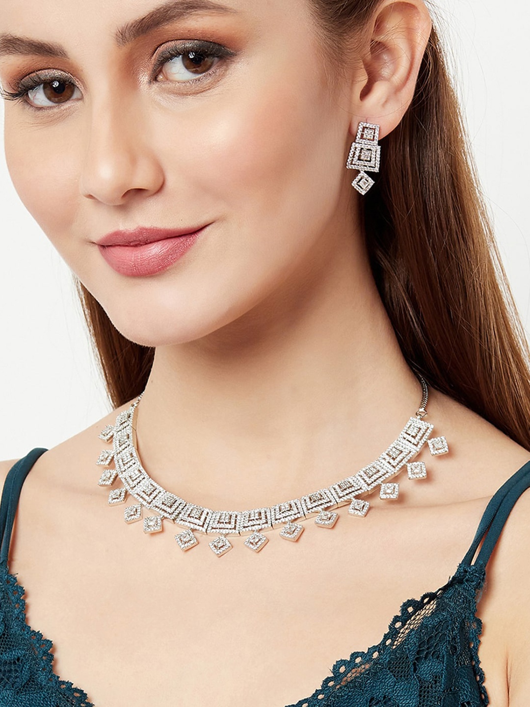 

Voylla Rhodium-Plated Silver-Toned Stone Studded Jewellery Set