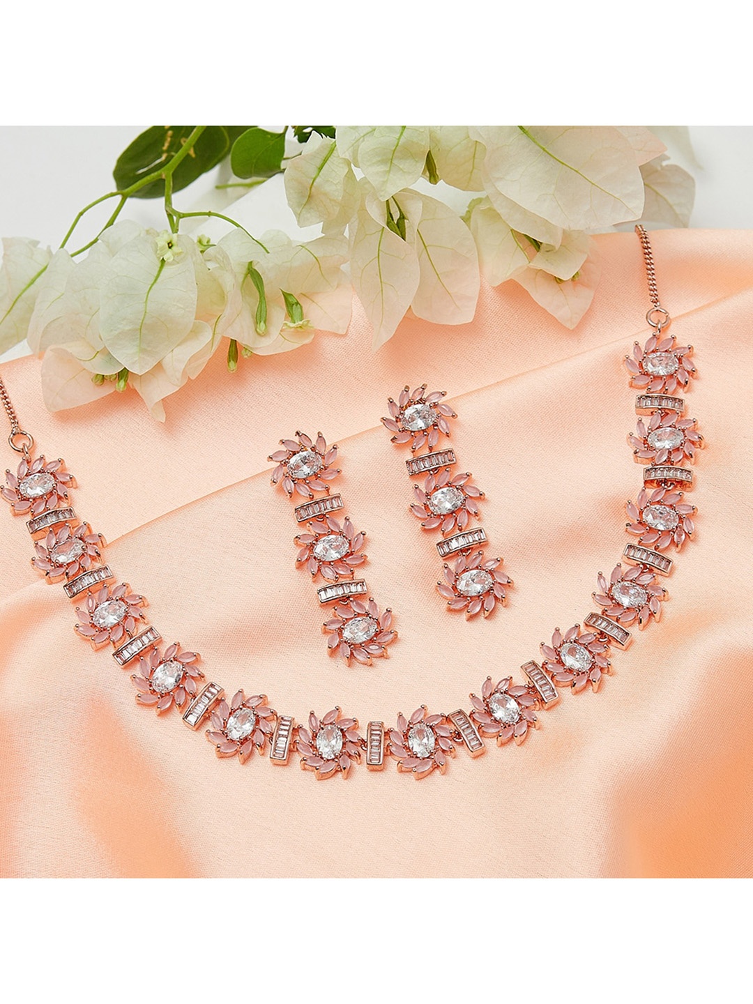 

Voylla Rose Gold-Plated Rose Gold-Toned Stone Studded Jewellery Set