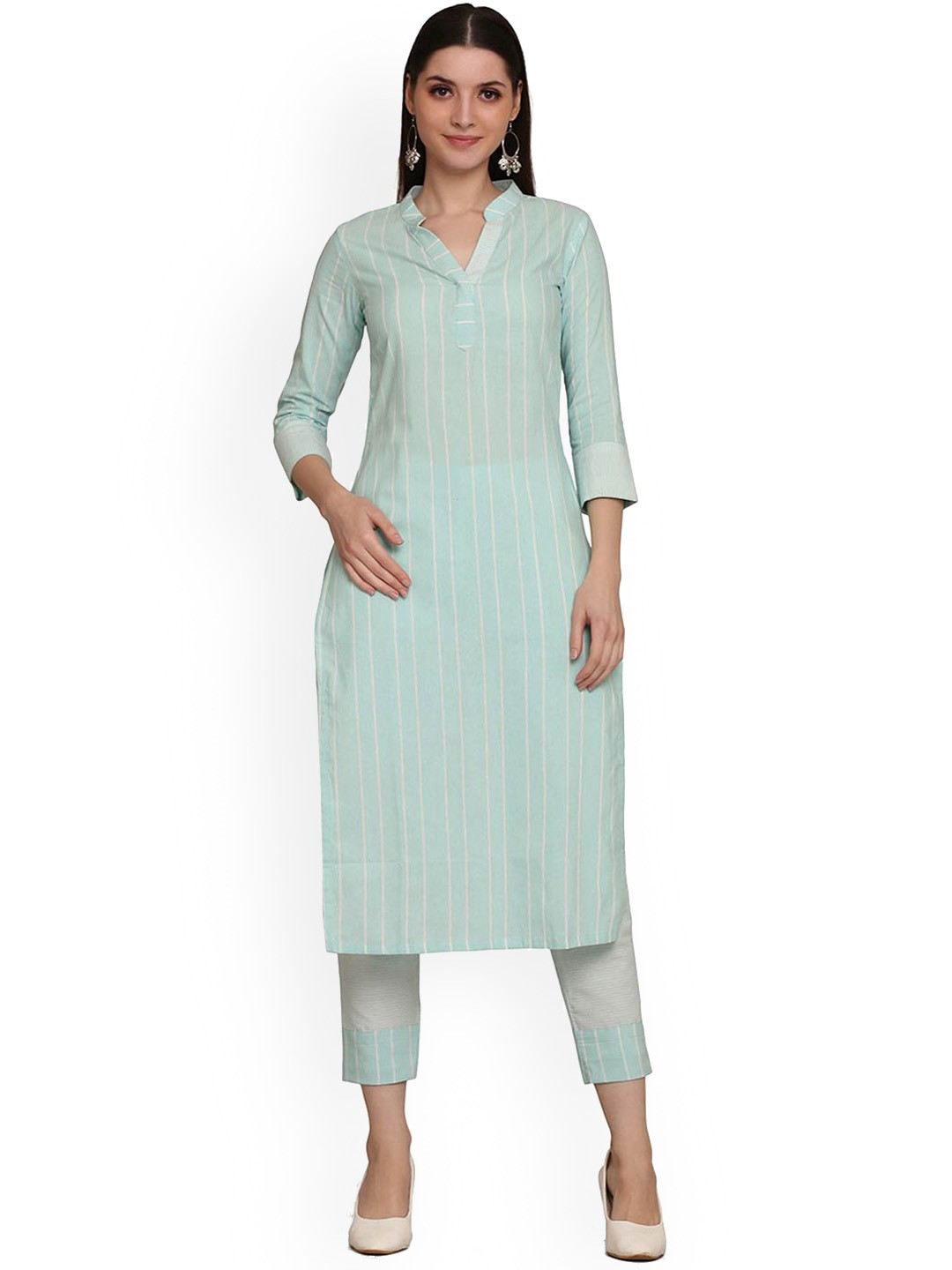 

HRITIKA Women Turquoise Blue Printed Kurti with Trousers