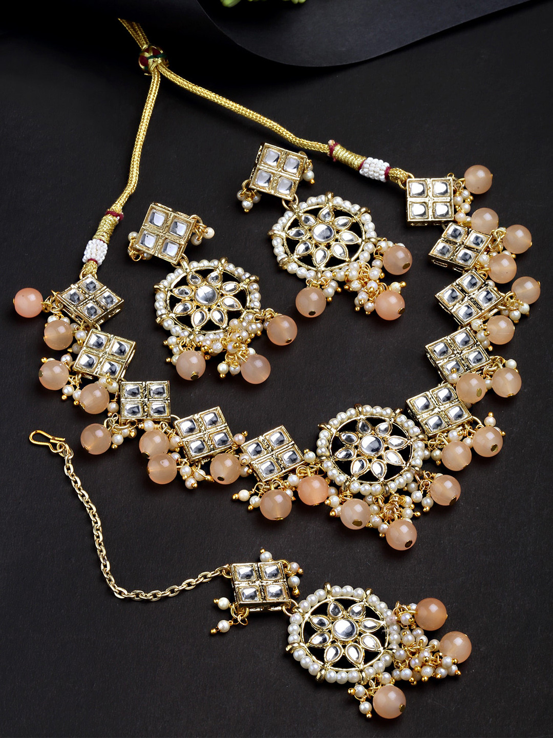 

KARATCART Gold-Plated Gold-Toned Peach Toned Kundan Studded Choker Jewellery Set