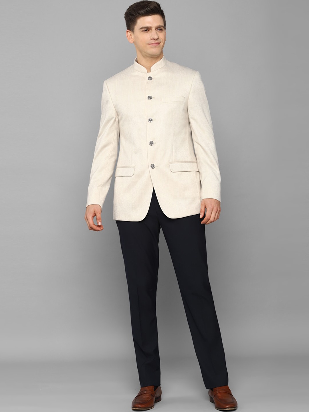 

Allen Solly Men Cream Printed Single-Breasted 2-Piece Suits