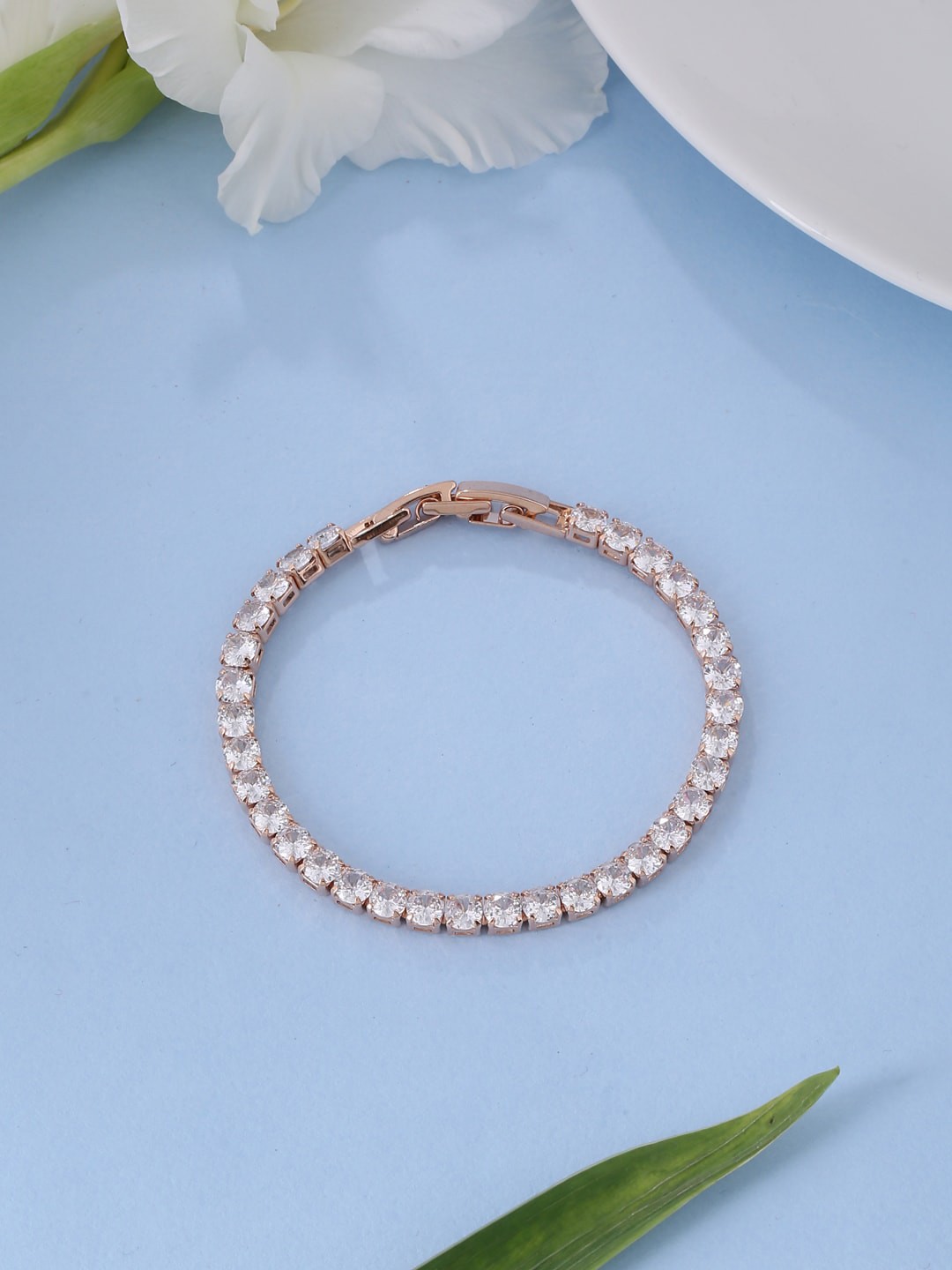 

kashwini Women Rose Gold & White Brass Rose Gold-Plated Charm Bracelet
