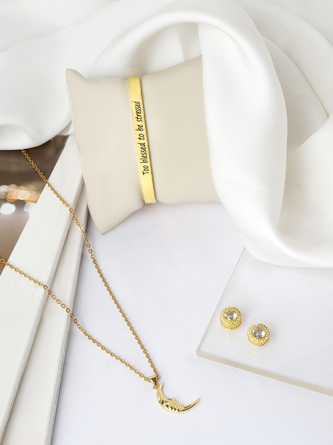 

JOKER & WITCH Women Gold-Toned Stone Studded Moon Jewellery Set