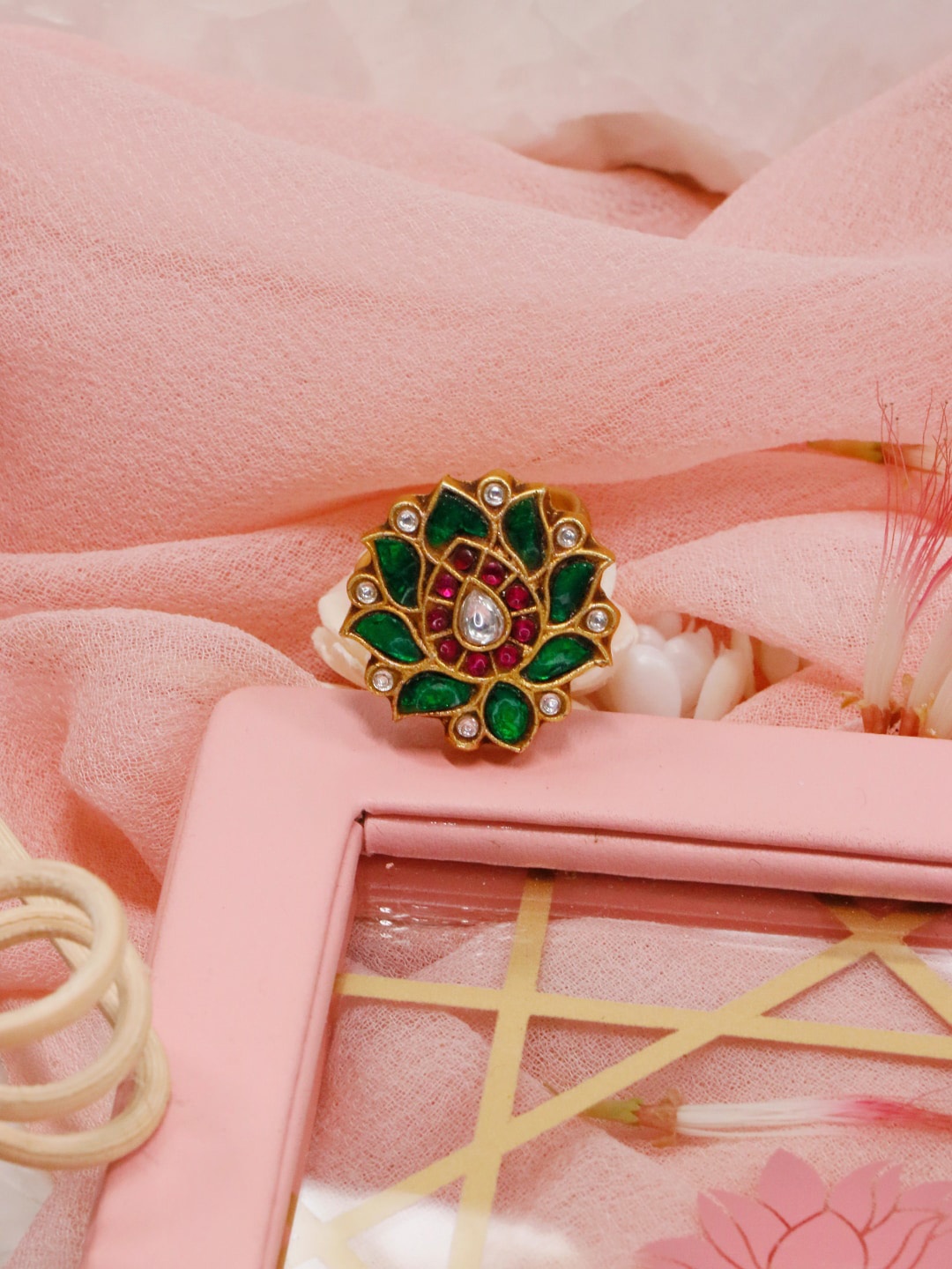 

Ishhaara Brass-Plated Gold Coloured & Green Kundan Studded Enamelled Finger Ring