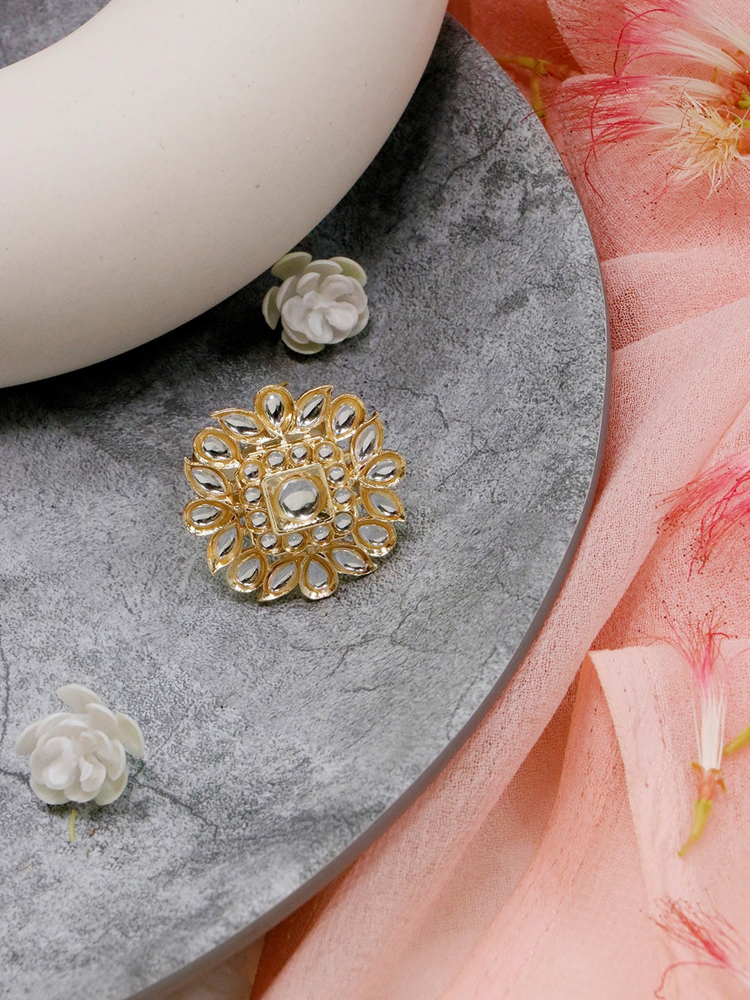 

Ishhaara Women Gold-Plated White Kundan-Studded Finger Ring