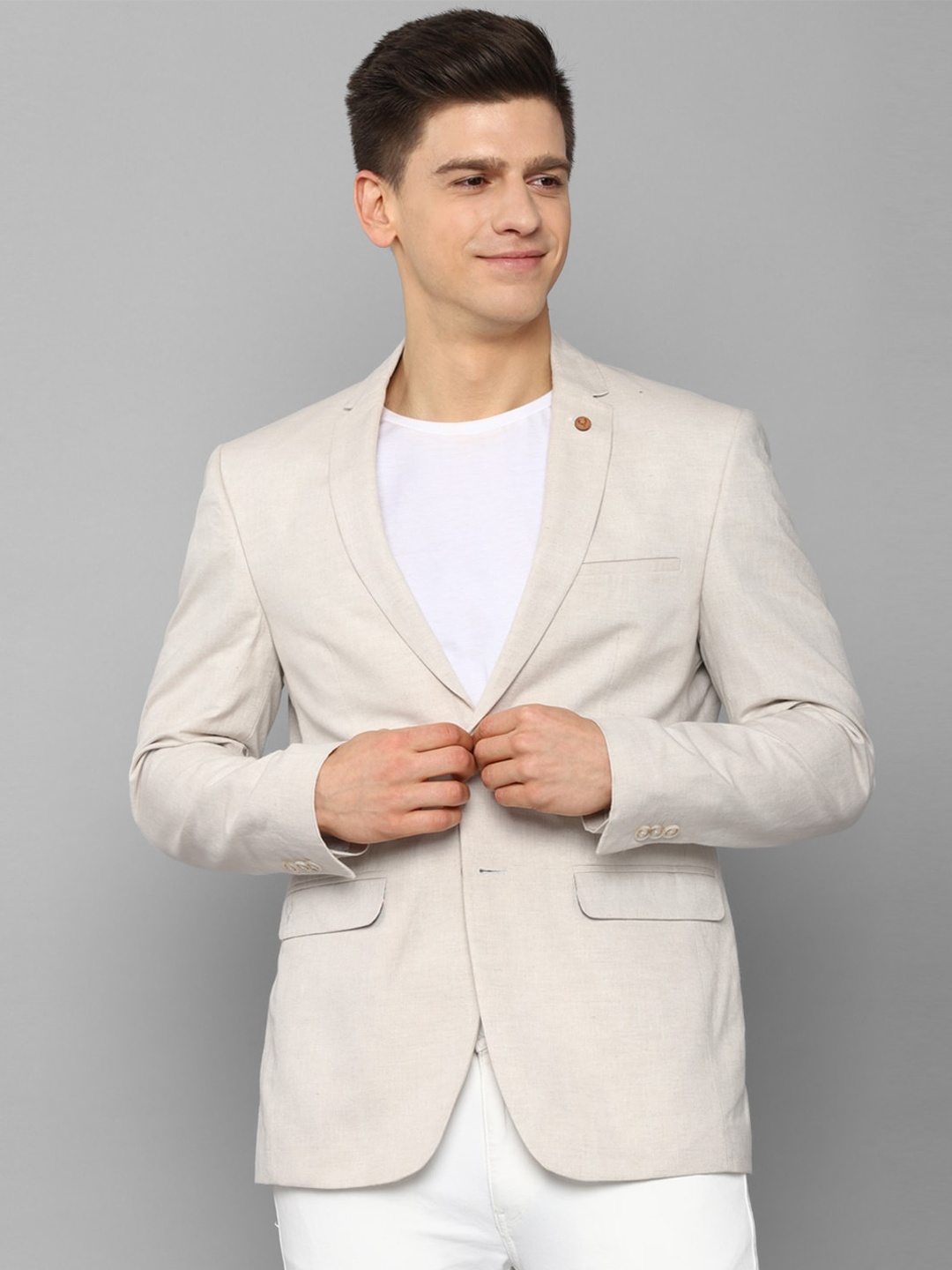 

Allen Solly Men Beige Single-Breasted Slim-Fit Blazers