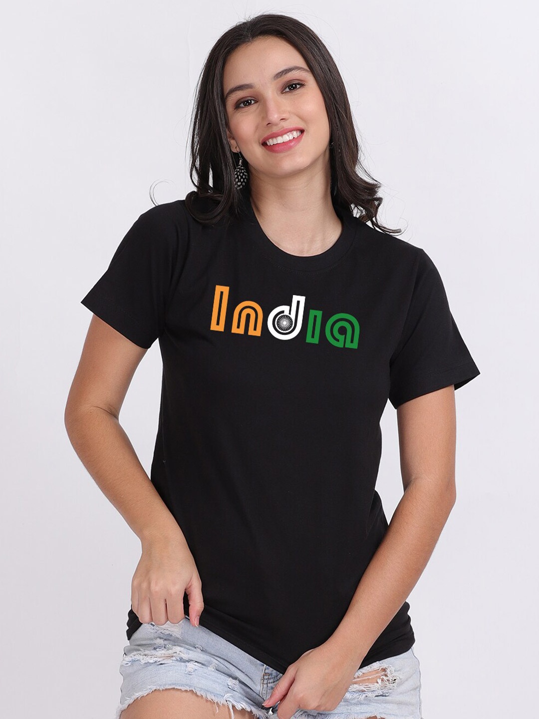 

Mad Over Print Women India T-shirt, Black