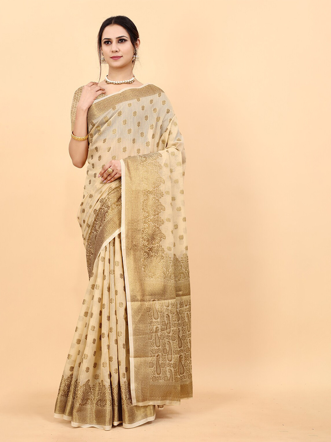 

Lookslady Off Cream & Gold-Toned Ethnic Motifs Zari Silk Cotton Kanjeevaram Saree