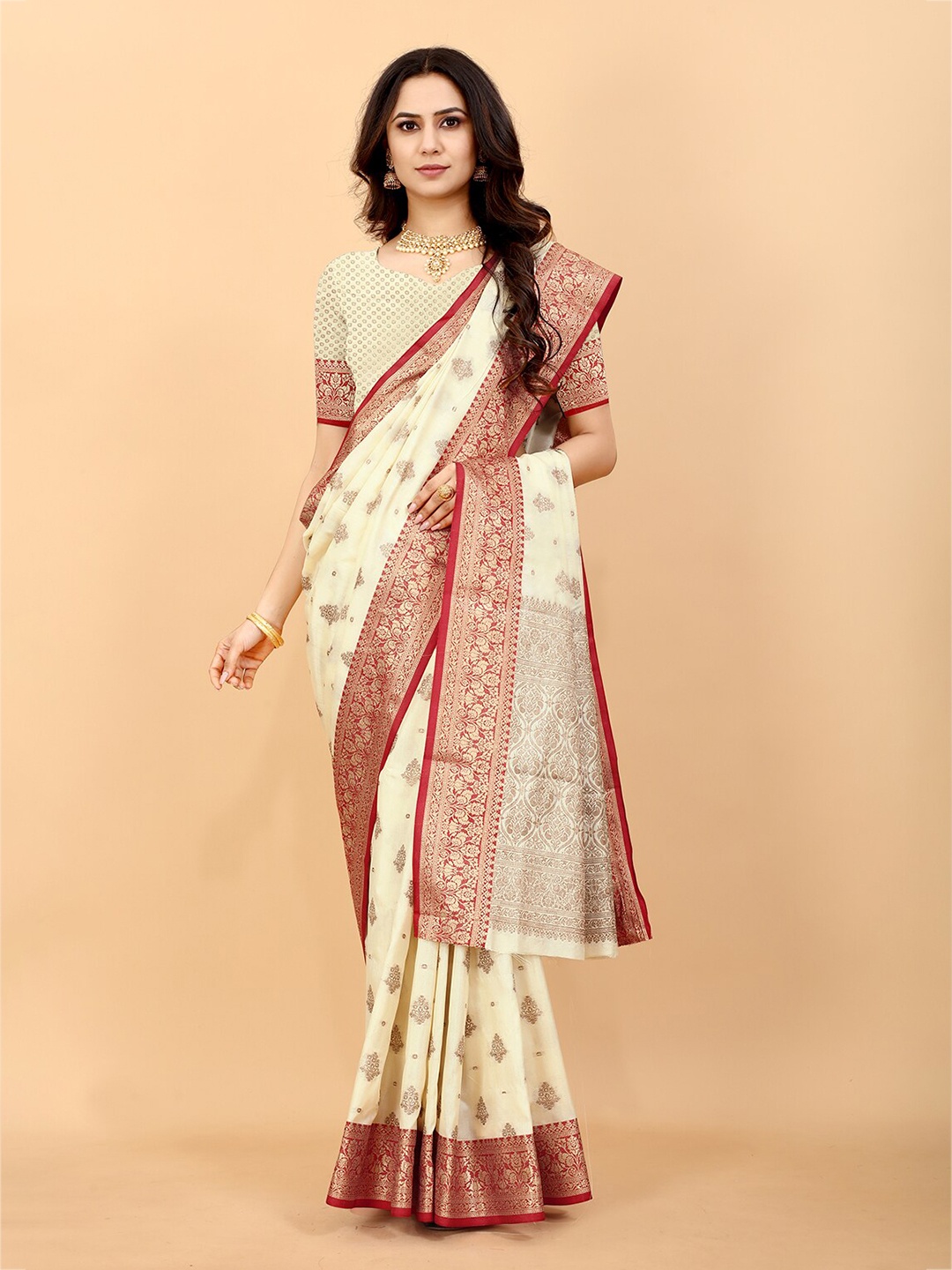 

Lookslady Women Off White & Gold-Toned Ethnic Motifs Zari Art Silk Kanjeevaram Saree