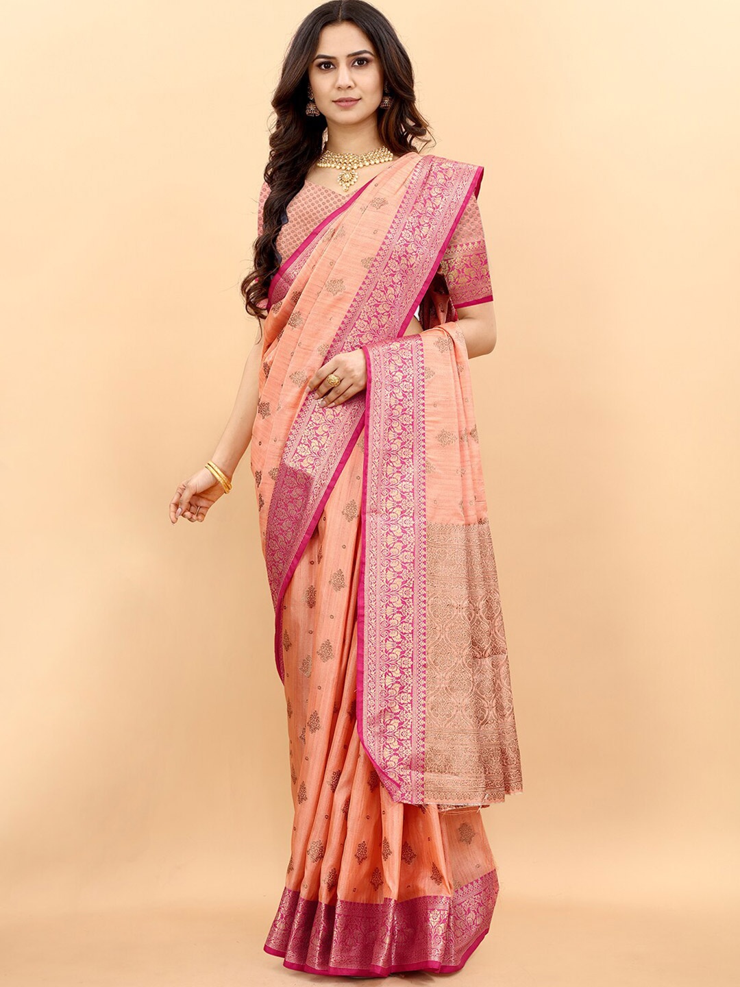 

Lookslady Pink & Gold-Toned Ethnic Motifs Zari Art Silk Kanjeevaram Saree