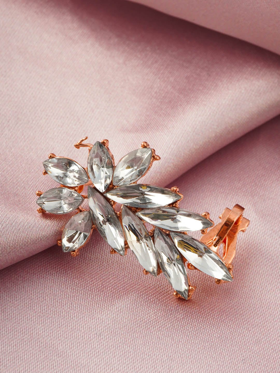 

Emmie Gold-Toned Leaf Shaped Ear Cuff Earrings