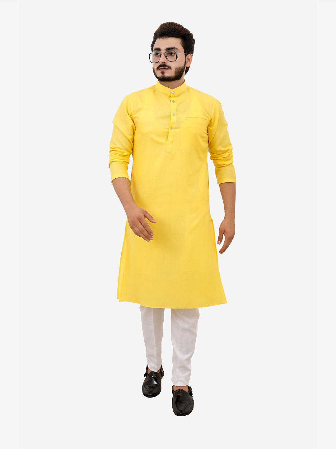 

Tibra Collection Men Yellow Pure Cotton Kurta with Churidar